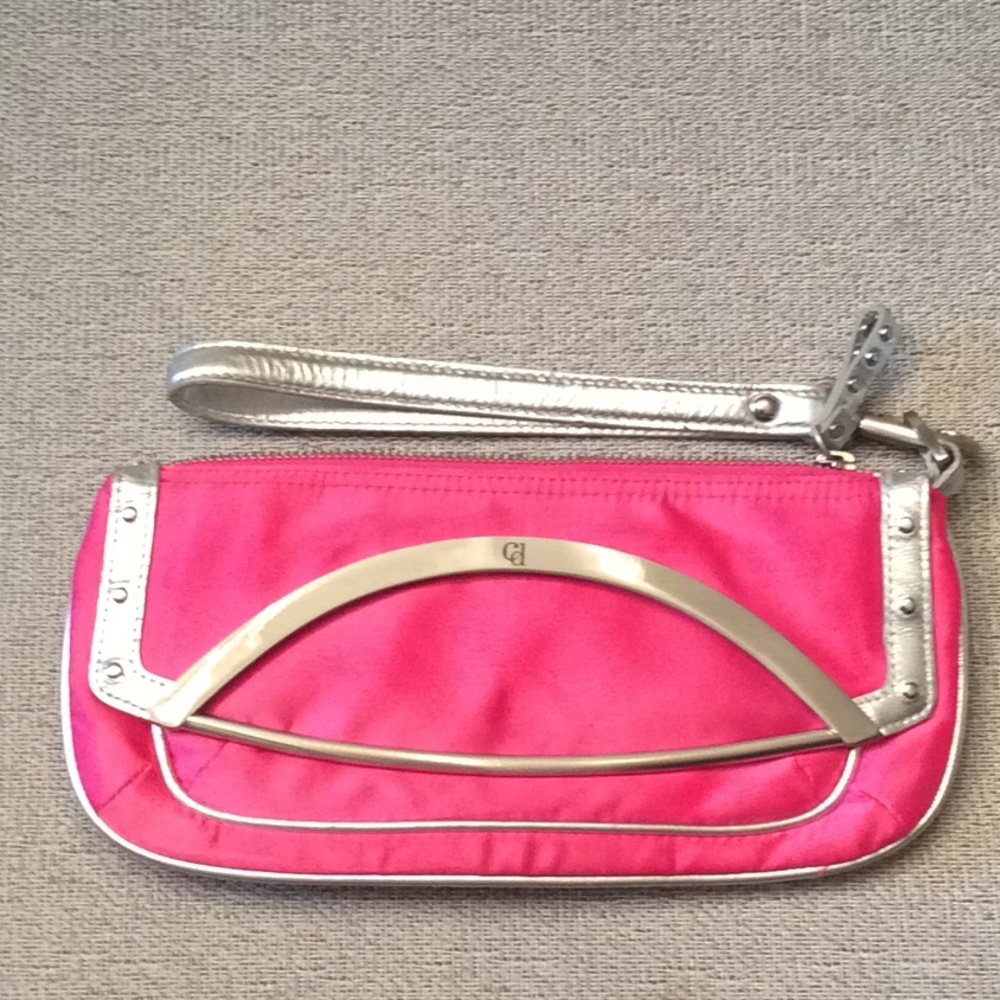 Charles David clutch/wristlet